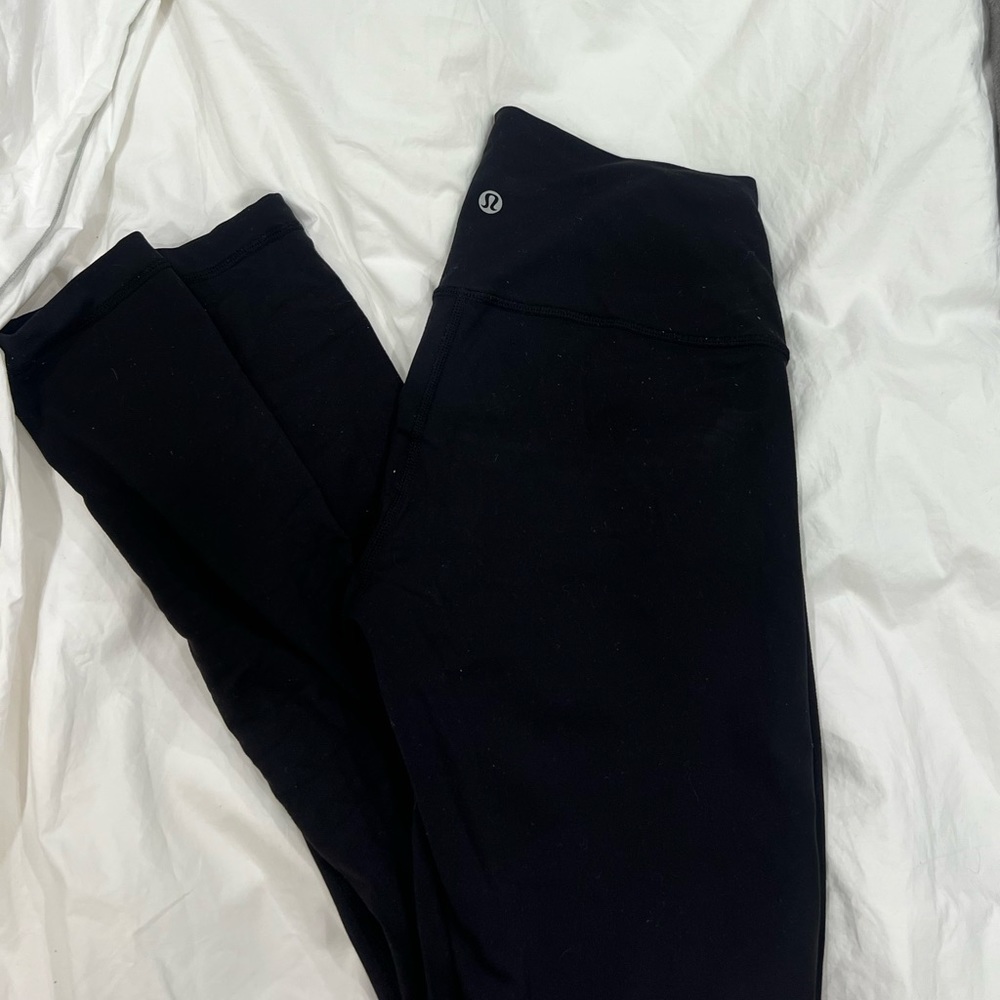 Lululemon black leggings no tag (size 6)